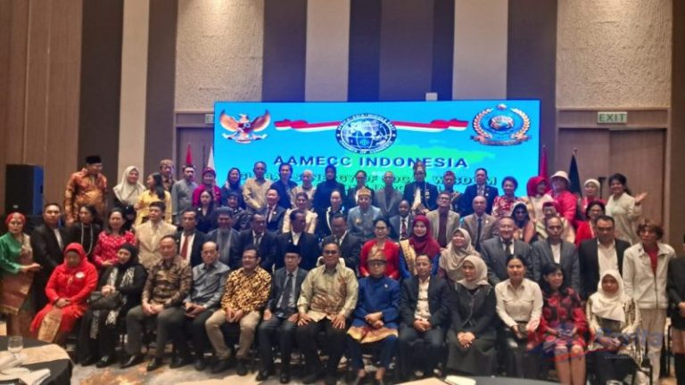 Kabar Hangat: Datuk Sir Imam Prawoto Hadiri Forum Bisnis Internasional “Global Sinergy of Local Wisdom For A Golden Indonesia: Harmony Indonesia” (Cek Faktanya)